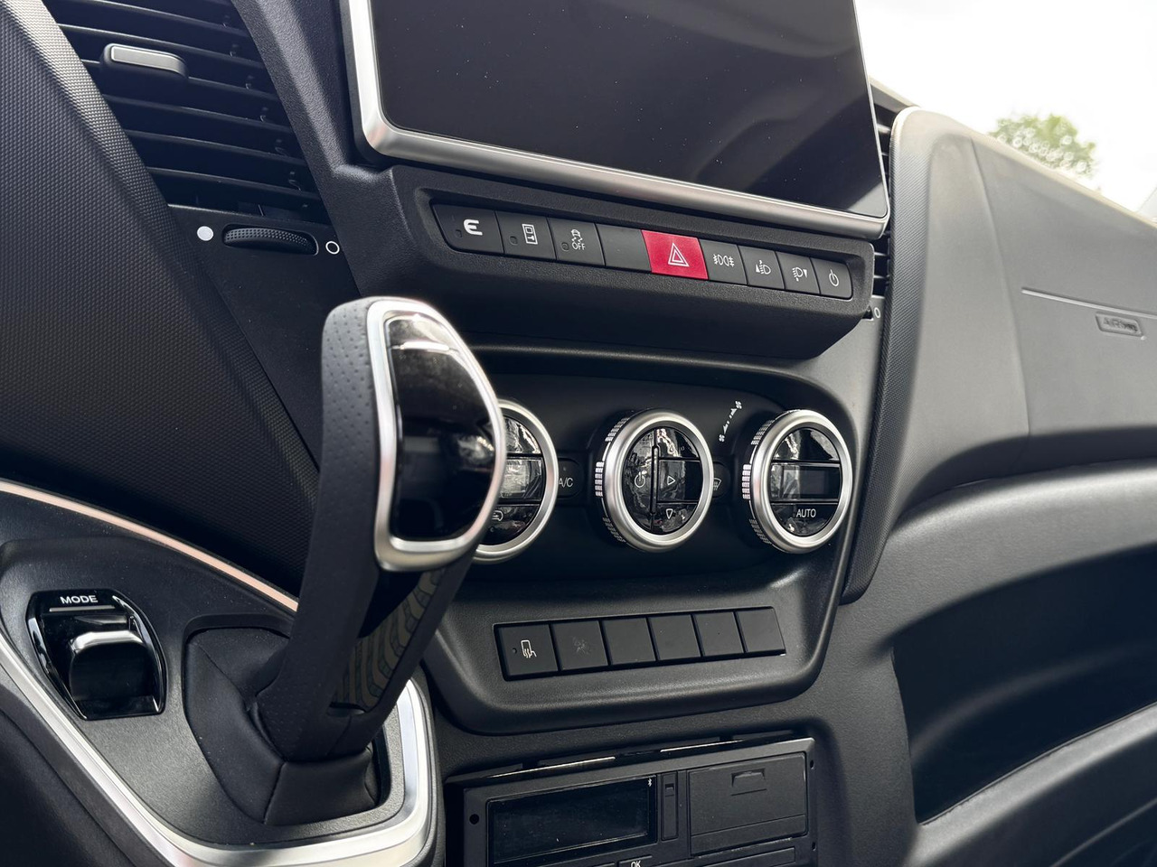 IVECO DAILY 35S21 - Abschleppwagen: das Bild 4 IVECO DAILY 35S21 - Abschleppwagen: das Bild 4