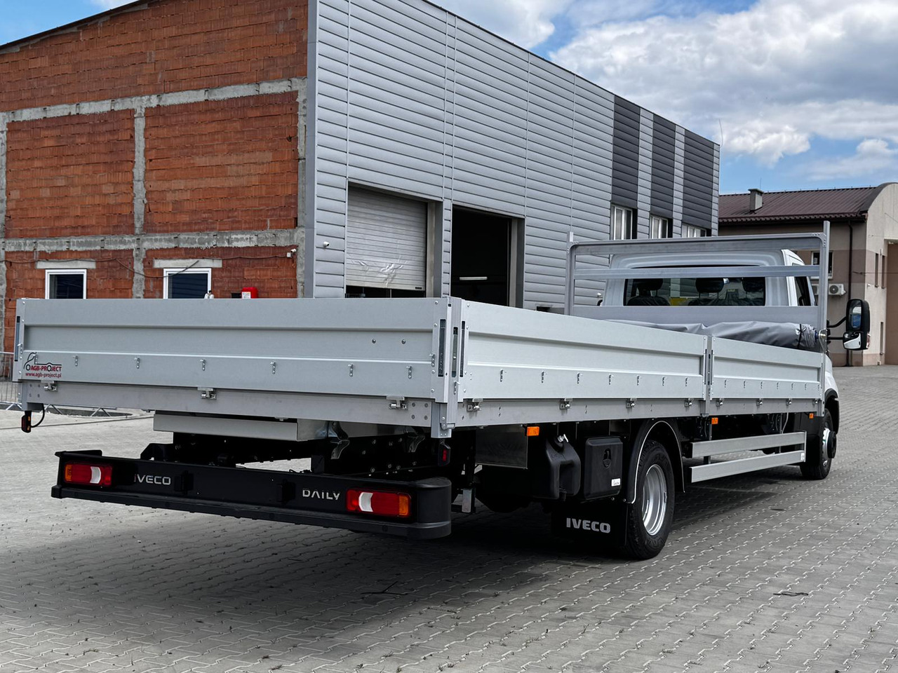 Iveco Daily 70C18 - Pritsche LKW: das Bild 4 Iveco Daily 70C18 - Pritsche LKW: das Bild 4