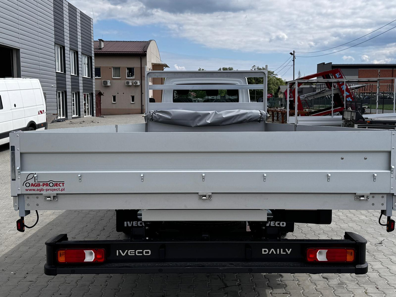 Iveco Daily 70C18 - Pritsche LKW: das Bild 3 Iveco Daily 70C18 - Pritsche LKW: das Bild 3