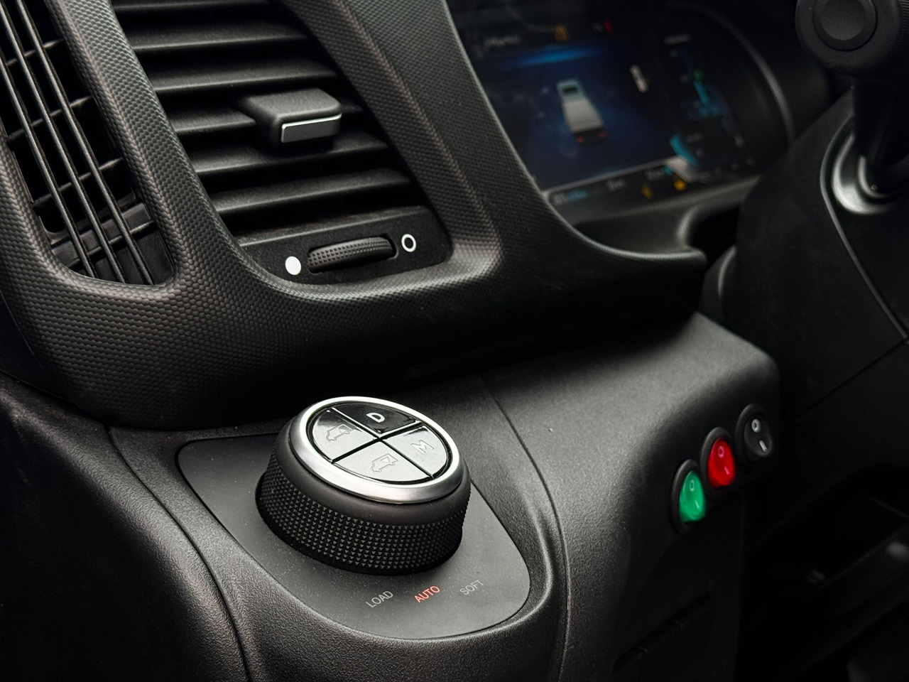 IVECO Daily 35S18HA8/P - Transporter: das Bild 4 IVECO Daily 35S18HA8/P - Transporter: das Bild 4