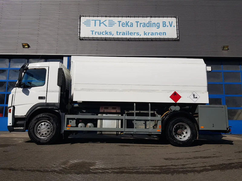 Volvo FM 9.340 Petrol, Diesel 17000 Ltr. 3 Compartementen - Tankwagen: das Bild 3 Volvo FM 9.340 Petrol, Diesel 17000 Ltr. 3 Compartementen - Tankwagen: das Bild 3