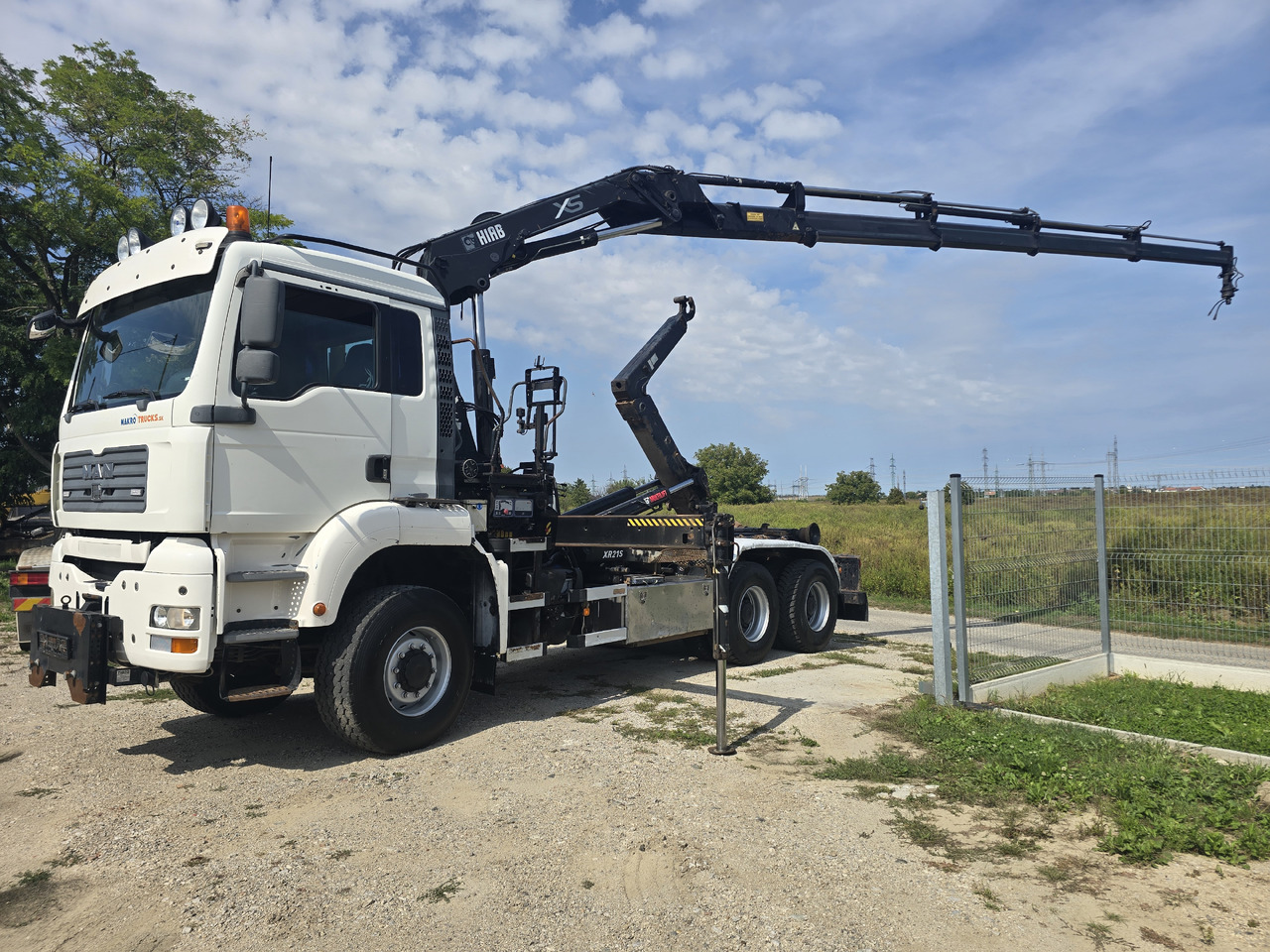 MAN TGA 26.440 6X6 / HOOK SYSTEM / HIAB 166D REMOTE SPECIAL PRICE ONLY THIS YEAR - Abrollkipper, Autokran: das Bild 3 MAN TGA 26.440 6X6 / HOOK SYSTEM / HIAB 166D REMOTE SPECIAL PRICE ONLY THIS YEAR - Abrollkipper, Autokran: das Bild 3