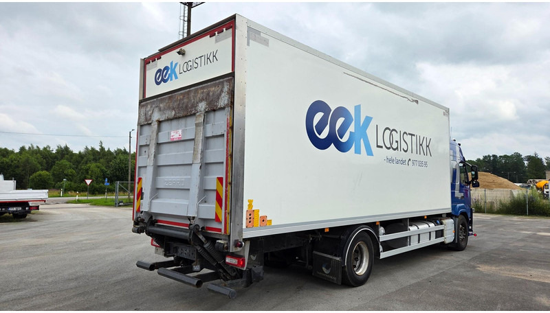 Volvo FM330 4X2 - Koffer LKW: das Bild 3 Volvo FM330 4X2 - Koffer LKW: das Bild 3