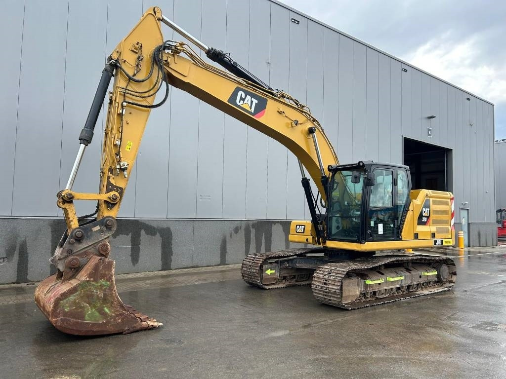 CAT 320 - Kettenbagger: das Bild 2 CAT 320 - Kettenbagger: das Bild 2