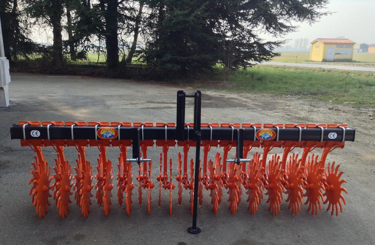 Rompicrosta a.s.r. 270 - Technik für Bodenbearbeitung: das Bild 1 Rompicrosta a.s.r. 270 - Technik für Bodenbearbeitung: das Bild 1