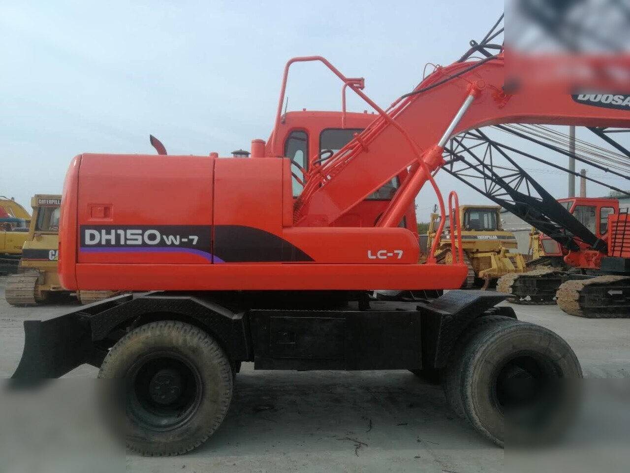 DOOSAN DH150W-7 - Mobilbagger: das Bild 5 DOOSAN DH150W-7 - Mobilbagger: das Bild 5