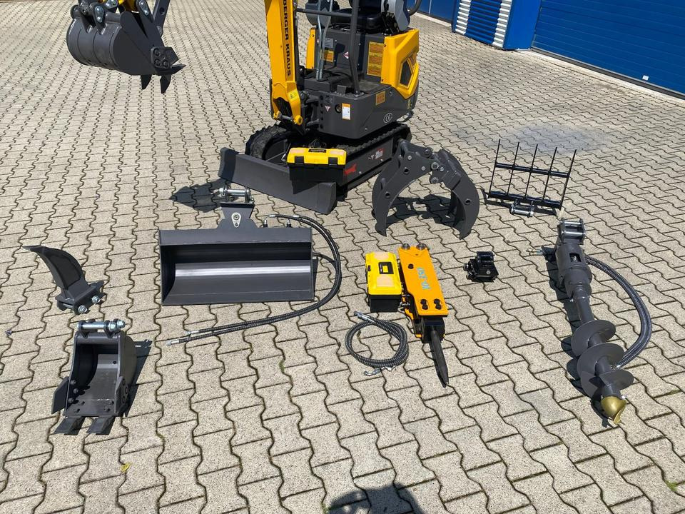 Minibagger BK1000JSR inkl. großem Zubehörpaket *HERBSTAKTION*INKL.19% MWST*BERGER KRAUS* VERSTELLFAHRWERK*SOFORT!* - Minibagger: das Bild 2 Minibagger BK1000JSR inkl. großem Zubehörpaket *HERBSTAKTION*INKL.19% MWST*BERGER KRAUS* VERSTELLFAHRWERK*SOFORT!* - Minibagger: das Bild 2