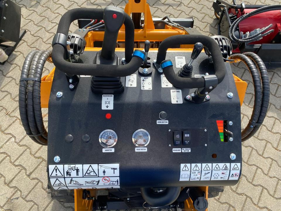 Radlader / Minilader BK323S mit Zubehör Komplettpaket *INKL.19% MWST.*BERGER KRAUS*BRIGGS&STRATTON* - Kompaktlader: das Bild 5 Radlader / Minilader BK323S mit Zubehör Komplettpaket *INKL.19% MWST.*BERGER KRAUS*BRIGGS&STRATTON* - Kompaktlader: das Bild 5