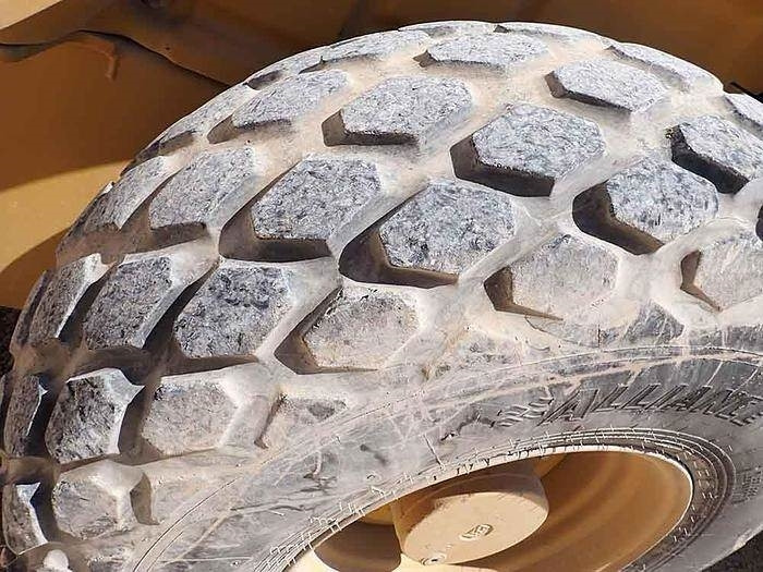 Rüttelplatte CAT CS64B: das Bild 26