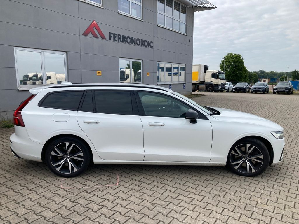 Volvo V60 T6 AWD R-Design Expression Recharge Plug-In Volvo V60 T6 AWD R-Design Expression Recharge Plug-In - Kombi: das Bild 4 Volvo V60 T6 AWD R-Design Expression Recharge Plug-In Volvo V60 T6 AWD R-Design Expression Recharge Plug-In - Kombi: das Bild 4