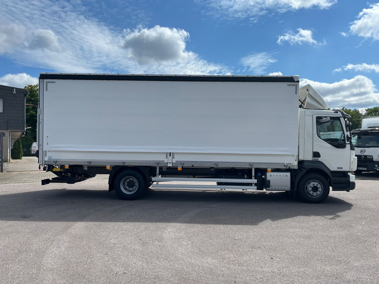 Volvo FL16.280 Junge Schiebeplane - Plane LKW: das Bild 4 Volvo FL16.280 Junge Schiebeplane - Plane LKW: das Bild 4