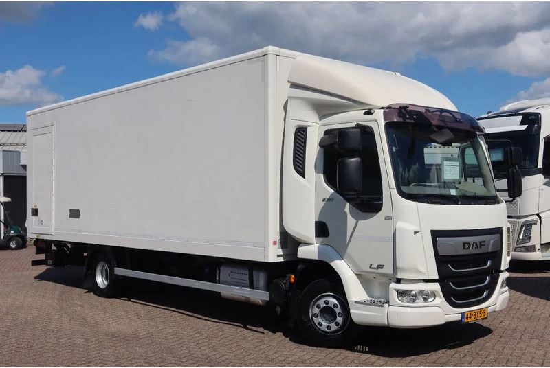 DAF LF 230 Bak+Klep Dhollandia 1500 kg Euro 6 - Koffer LKW: das Bild 2 DAF LF 230 Bak+Klep Dhollandia 1500 kg Euro 6 - Koffer LKW: das Bild 2