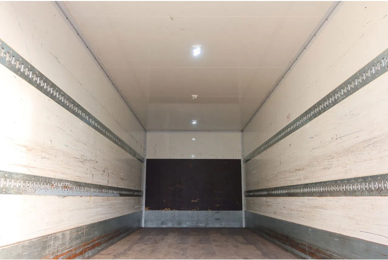 Mercedes-Benz Actros 1840 L Bkawagen+ BAR klep 2.000kg met Gesioleerde bak - Koffer LKW: das Bild 4 Mercedes-Benz Actros 1840 L Bkawagen+ BAR klep 2.000kg met Gesioleerde bak - Koffer LKW: das Bild 4