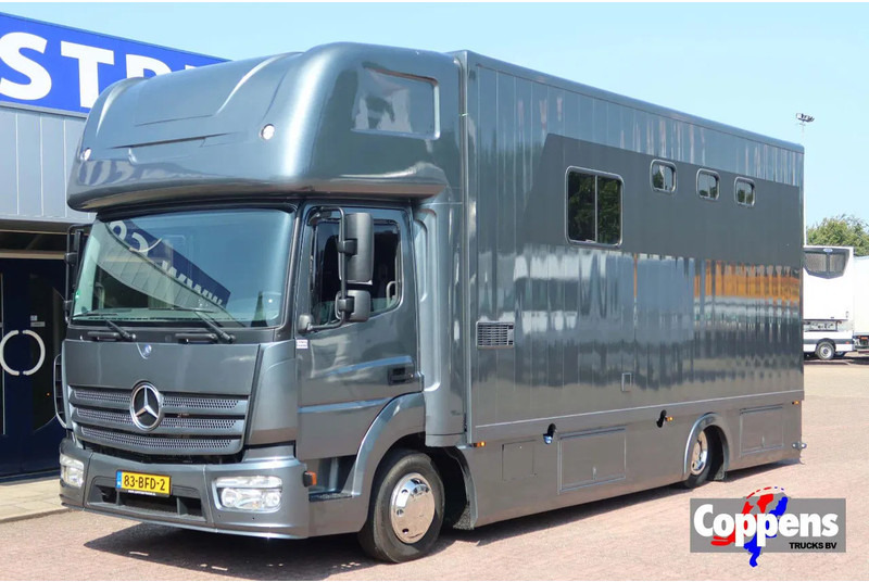 Mercedes-Benz Atego 816 L 3 Paarden/4 Ponies Nieuwe APK + nieuwe accu. - Pferdetransporter: das Bild 1 Mercedes-Benz Atego 816 L 3 Paarden/4 Ponies Nieuwe APK + nieuwe accu. - Pferdetransporter: das Bild 1