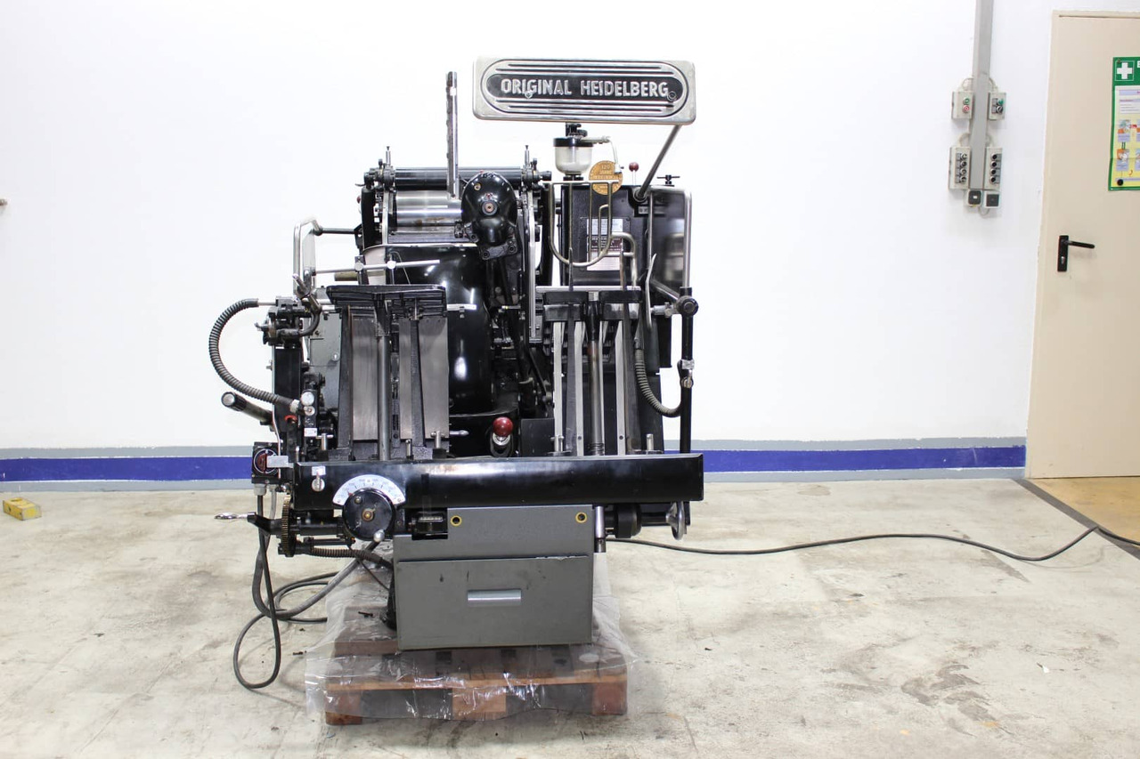 Heidelberg OHT - Papierschneidemaschine: das Bild 1 Heidelberg OHT - Papierschneidemaschine: das Bild 1
