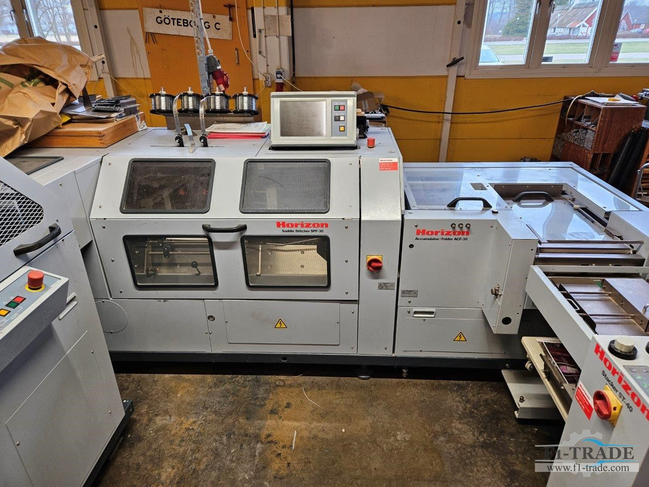 Horizon Stitchliner 5500 - Druckmaschine: das Bild 1 Horizon Stitchliner 5500 - Druckmaschine: das Bild 1