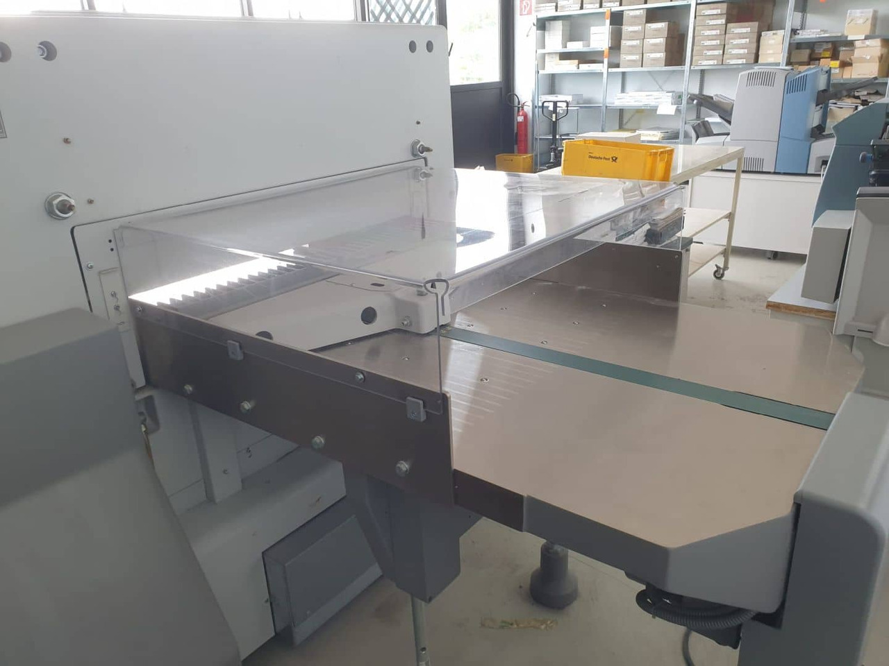 Polar 92 XT - Papierschneidemaschine: das Bild 5 Polar 92 XT - Papierschneidemaschine: das Bild 5