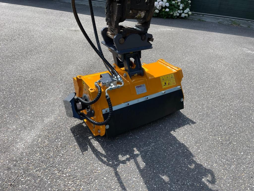 Ferri klepelbak voor aan de kraan CW05 CW10 CW30 - Schlegelmäher/ Mulcher: das Bild 3 Ferri klepelbak voor aan de kraan CW05 CW10 CW30 - Schlegelmäher/ Mulcher: das Bild 3