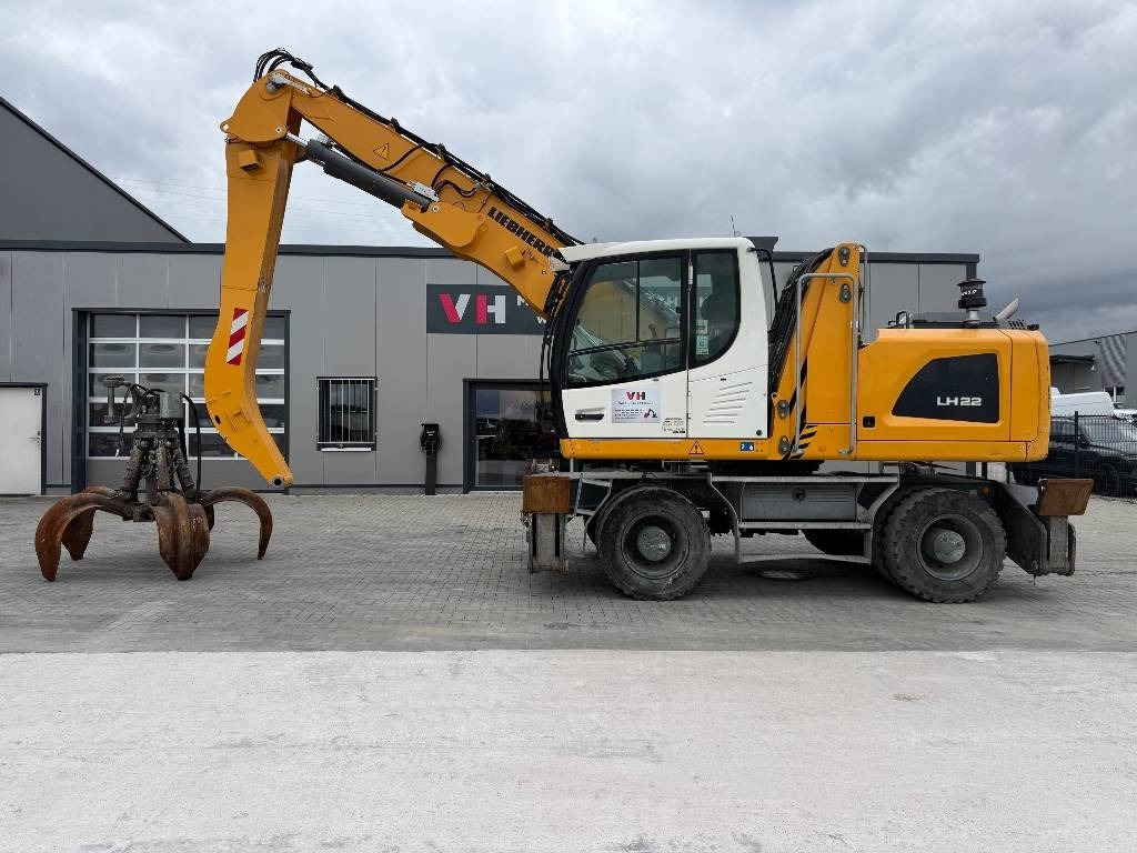 Liebherr LH 22 - Umschlagbagger: das Bild 2 Liebherr LH 22 - Umschlagbagger: das Bild 2