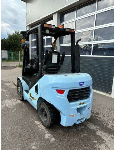 Hyster Yale UT35P Dieselstapler 2500kg, 4800mm, BJ 2019 - Dieselstapler: das Bild 4 Hyster Yale UT35P Dieselstapler 2500kg, 4800mm, BJ 2019 - Dieselstapler: das Bild 4