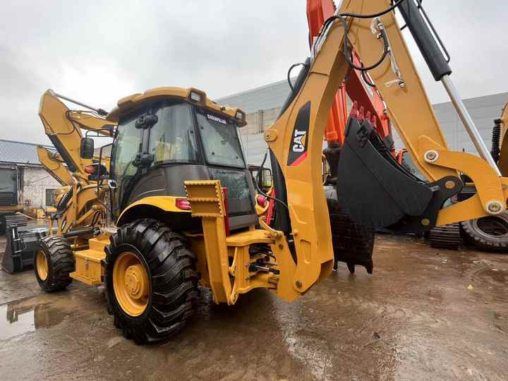 Backhoe loader CAT 420F loader used cheap CAT 420F loader and digger in good running condition on sale - Baggerlader: das Bild 4 Backhoe loader CAT 420F loader used cheap CAT 420F loader and digger in good running condition on sale - Baggerlader: das Bild 4