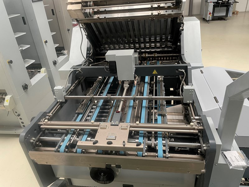 Horizon AFC-746 F | PFU-74 | 2015 | 4 Mio - Falzmaschine: das Bild 4 Horizon AFC-746 F | PFU-74 | 2015 | 4 Mio - Falzmaschine: das Bild 4