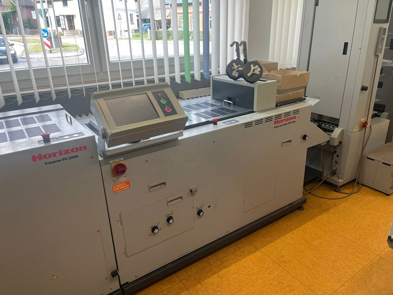 Horizon SPF-200A FC-200A VAC-100a VAC-100c - Druckmaschine: das Bild 2 Horizon SPF-200A FC-200A VAC-100a VAC-100c - Druckmaschine: das Bild 2