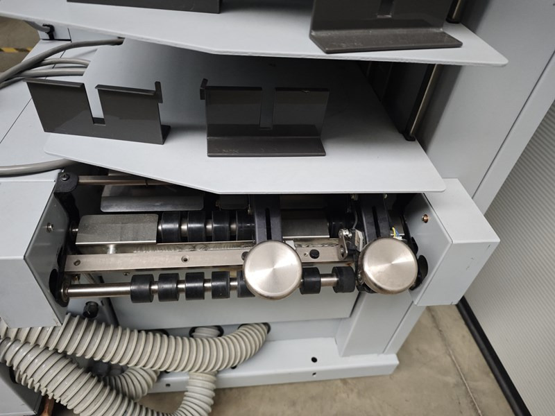 Horizon VAC-100 c | collator | 10 stations | 2008 | 33.2 mio - Druckmaschine: das Bild 5 Horizon VAC-100 c | collator | 10 stations | 2008 | 33.2 mio - Druckmaschine: das Bild 5