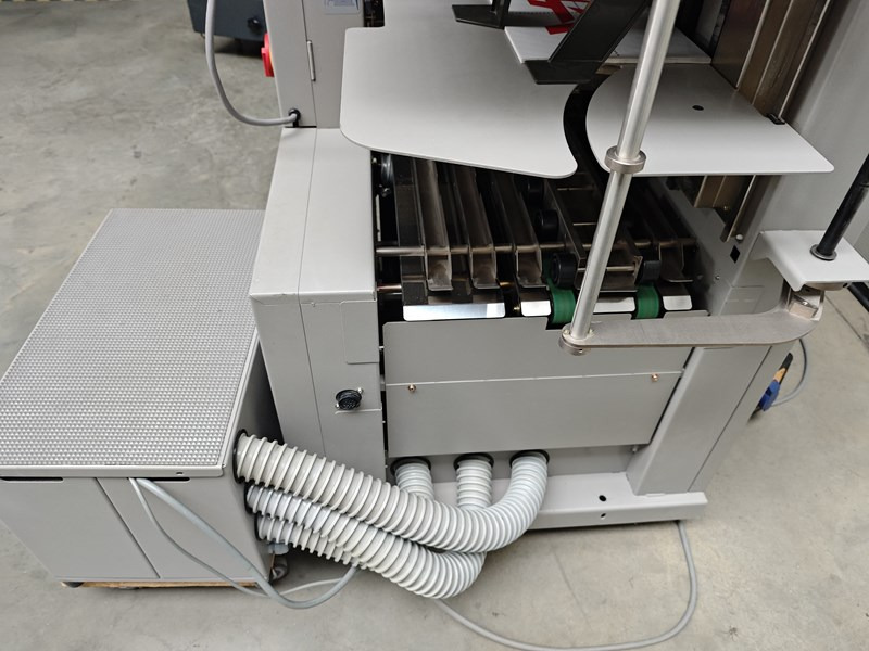 Horizon VAC-60Ha | 2006 - Druckmaschine: das Bild 4 Horizon VAC-60Ha | 2006 - Druckmaschine: das Bild 4