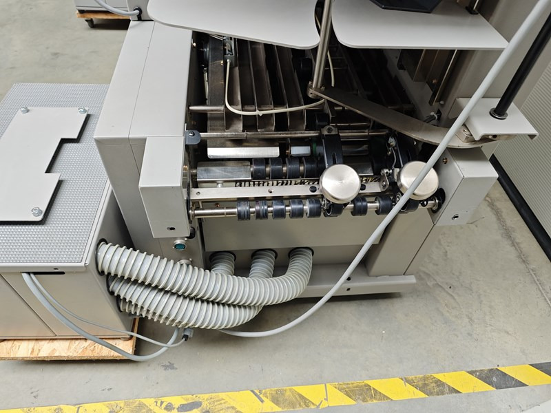 Horizon VAC-60Hc | 2006 - Druckmaschine: das Bild 3 Horizon VAC-60Hc | 2006 - Druckmaschine: das Bild 3