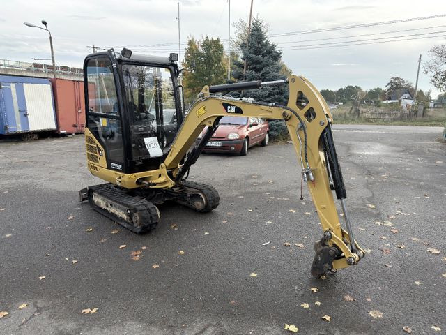 CAT 302.2D - Minibagger: das Bild 2 CAT 302.2D - Minibagger: das Bild 2