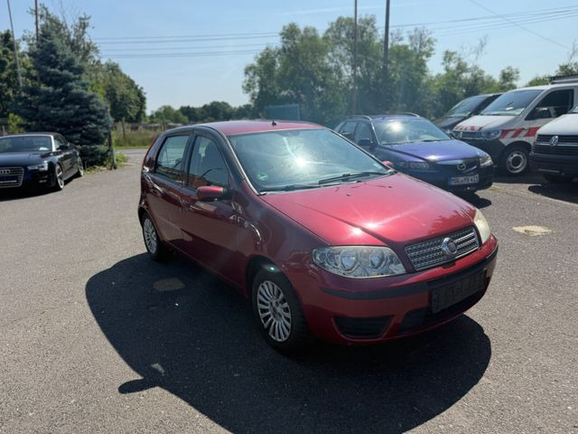 Fiat Punto Aktueller HU Motorschaden - Limousine: das Bild 2 Fiat Punto Aktueller HU Motorschaden - Limousine: das Bild 2