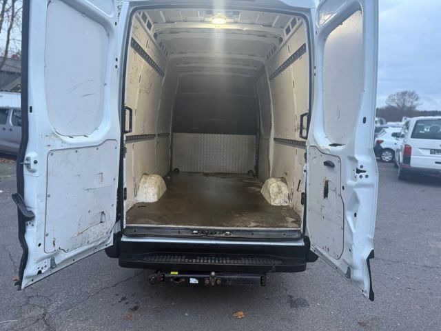 Kastenwagen Iveco Daily Kasten HKa 35 S 16 AUTOMATIK: das Bild 8