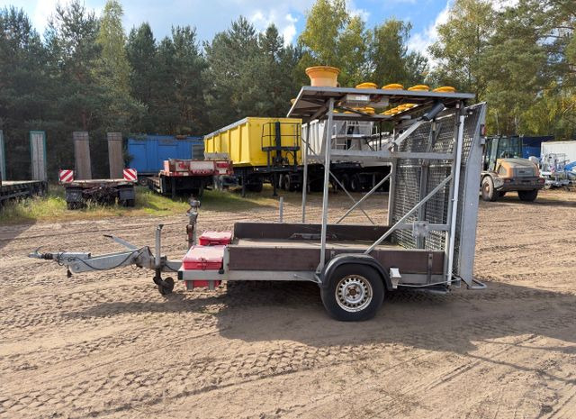 Nissan A31S/L-12-150 - Baugeräte, Anhänger: das Bild 3 Nissan A31S/L-12-150 - Baugeräte, Anhänger: das Bild 3