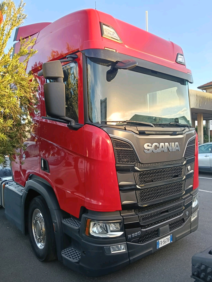 Scania R650 - Sattelzugmaschine: das Bild 2 Scania R650 - Sattelzugmaschine: das Bild 2