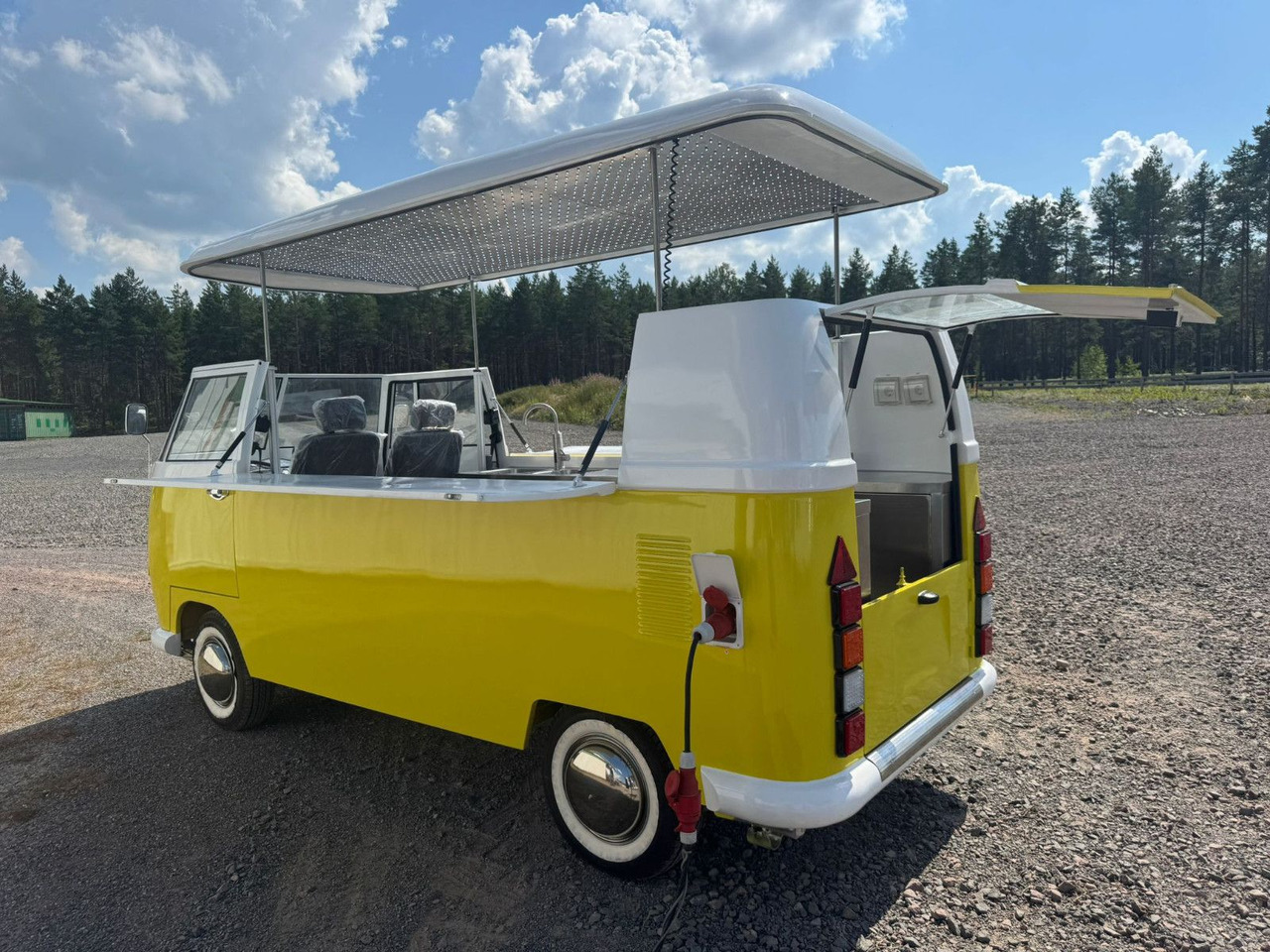 Event Mobil Catering Foodtruck - Verkaufsfahrzeug: das Bild 3 Event Mobil Catering Foodtruck - Verkaufsfahrzeug: das Bild 3