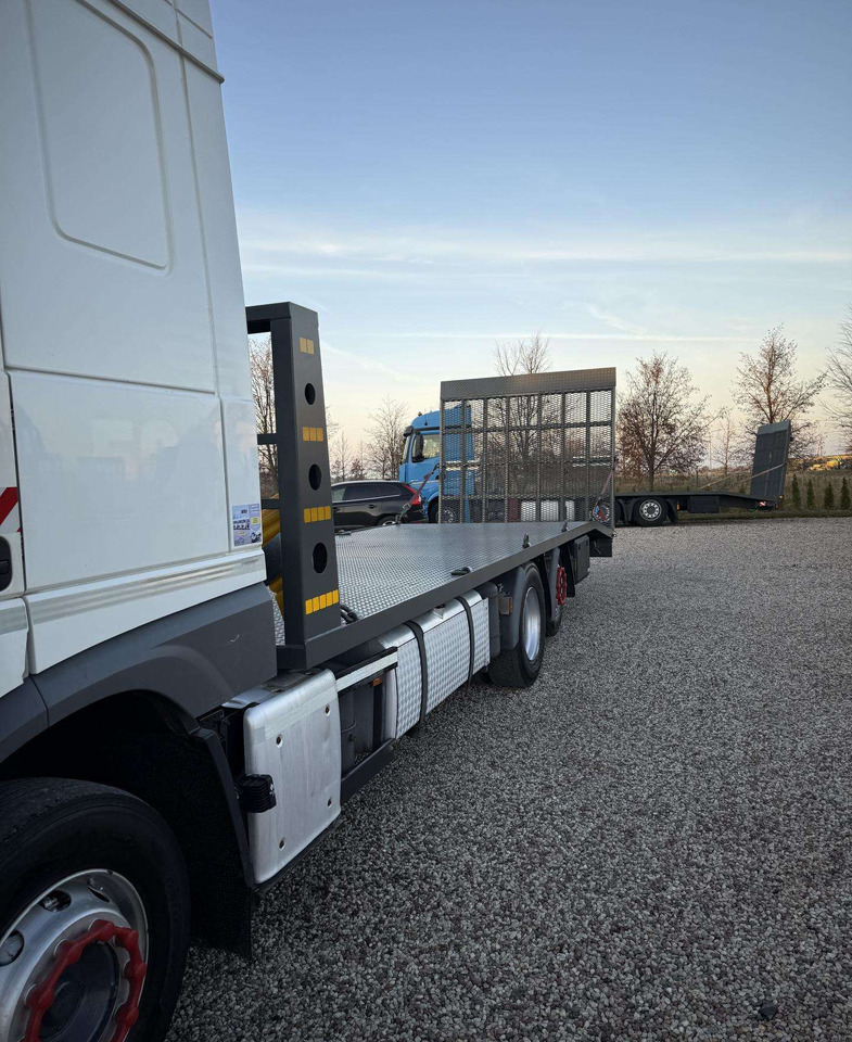 DAF XF 460 - Autotransporter LKW: das Bild 4 DAF XF 460 - Autotransporter LKW: das Bild 4