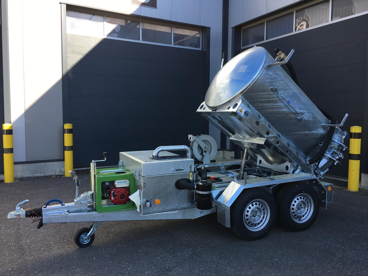 M-Vac 1,8m³ *Kippbar* Vakuum-Saugsystem / Saugfass / Sauganhänger / Saughänger M-Vac Reinigungskit - Saug-/ Spülfahrzeug: das Bild 3 M-Vac 1,8m³ *Kippbar* Vakuum-Saugsystem / Saugfass / Sauganhänger / Saughänger M-Vac Reinigungskit - Saug-/ Spülfahrzeug: das Bild 3