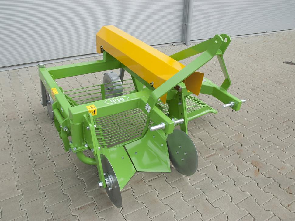 Bomet Siebkettenroder / Potato digger / Arracheuse de pomme de terre / Scavapatate / Однорядная картофельная копалка / Kopaczka do ziemniaków Ursa Z655 - Kartoffelroder: das Bild 4 Bomet Siebkettenroder / Potato digger / Arracheuse de pomme de terre / Scavapatate / Однорядная картофельная копалка / Kopaczka do ziemniaków Ursa Z655 - Kartoffelroder: das Bild 4