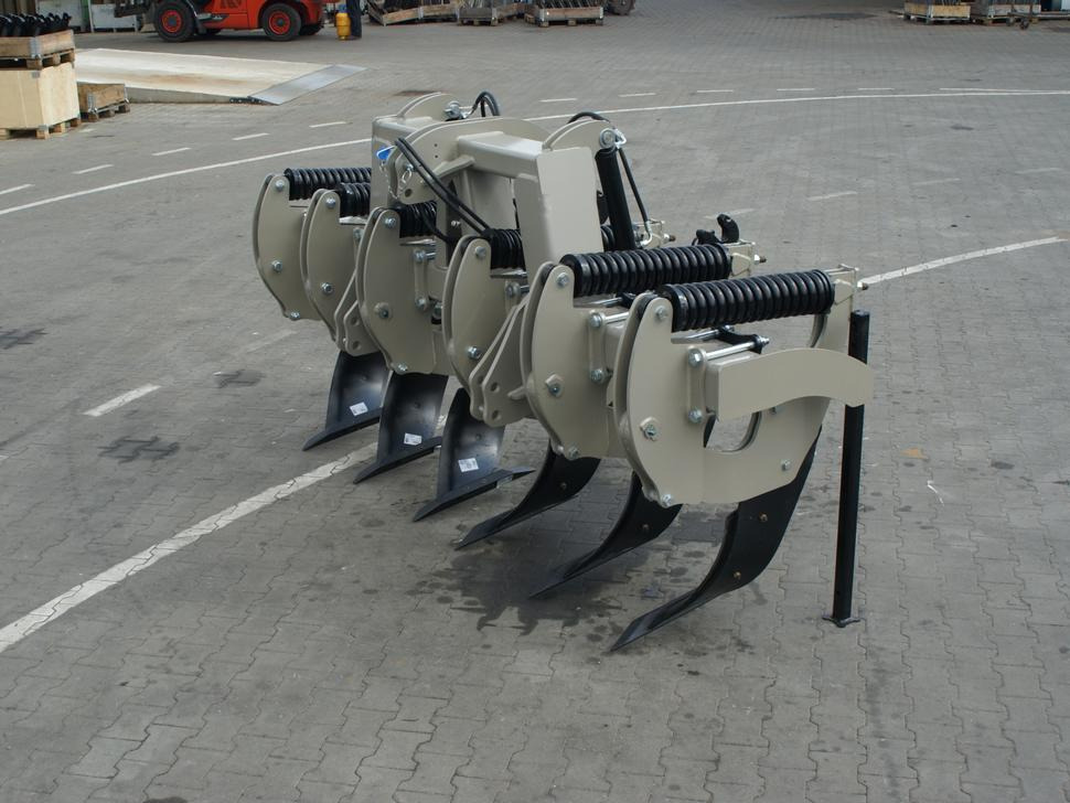 ROLEX Tiefenlockerer / Subsoiler / Décompacteur / Dissodatori / Subsolador / Глубокорыхлитель / Głębosz 3 m - Tiefenlockerer: das Bild 3 ROLEX Tiefenlockerer / Subsoiler / Décompacteur / Dissodatori / Subsolador / Глубокорыхлитель / Głębosz 3 m - Tiefenlockerer: das Bild 3