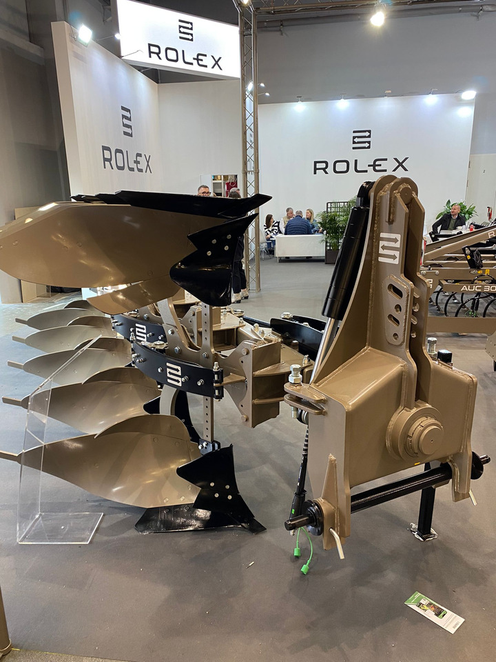 ROLEX Volldrehpflug / Rotary plough / Charrue réversible / Aratro reversibile / Оборотный плуг / Pług obrotowy 3+1 - Pflug: das Bild 4 ROLEX Volldrehpflug / Rotary plough / Charrue réversible / Aratro reversibile / Оборотный плуг / Pług obrotowy 3+1 - Pflug: das Bild 4