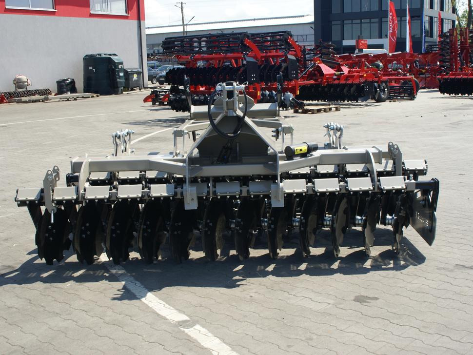 Rolex Scheibenegge / Disc harrow with hydropack / Déchaumeur à disques avec support semoir / Erpice a dischi / Cultivador de discos con hydropack / Дисковая борона с гидропаком 3 m - Scheibenegge: das Bild 4 Rolex Scheibenegge / Disc harrow with hydropack / Déchaumeur à disques avec support semoir / Erpice a dischi / Cultivador de discos con hydropack / Дисковая борона с гидропаком 3 m - Scheibenegge: das Bild 4