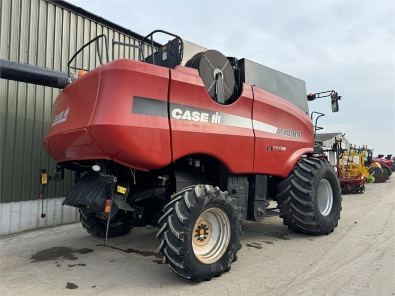 Case Axial Flow AFX 8010 c/w 30ft Header - Zubehör für Erntemaschine: das Bild 2 Case Axial Flow AFX 8010 c/w 30ft Header - Zubehör für Erntemaschine: das Bild 2