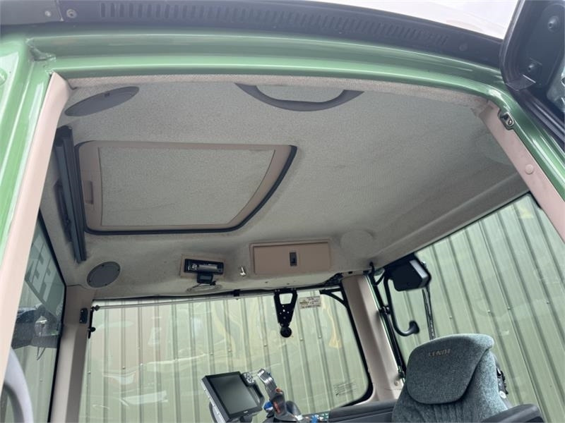 Fendt 828 ECR Vario Profi Plus **Video Below** - Leasing Fendt 828 ECR Vario Profi Plus **Video Below**: das Bild 13 Fendt 828 ECR Vario Profi Plus **Video Below** - Leasing Fendt 828 ECR Vario Profi Plus **Video Below**: das Bild 13