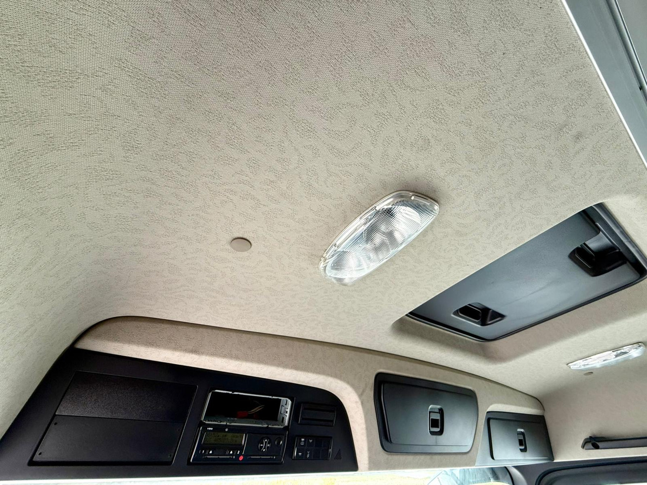 Kühlkoffer LKW MERCEDES-BENZ ACTROS 1836 / CHŁODNIA / WINDA / 18 PALET / SILNIK 10677 cm3 / CARRIER / SYPIALKA / AUTOMAT / 2018 ROK: das Bild 18