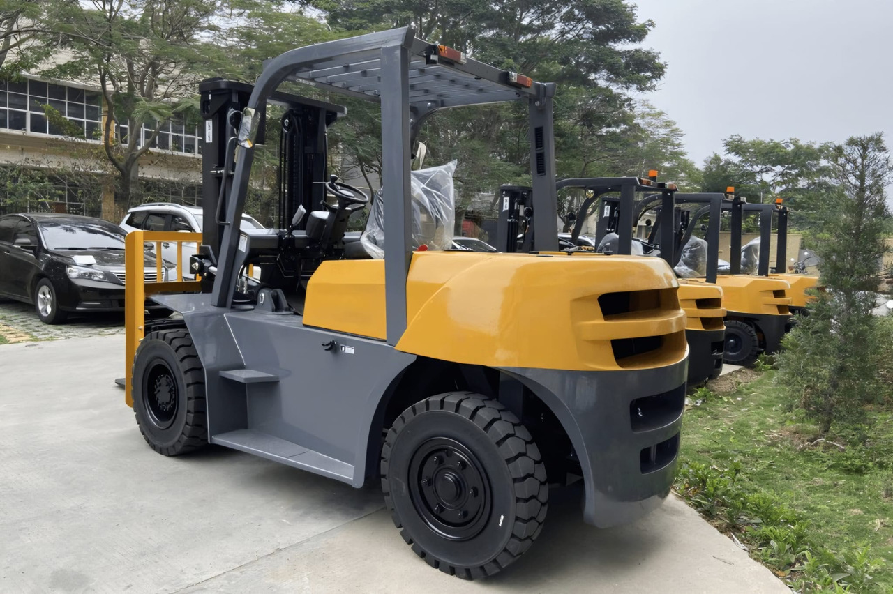 Müller Machinery MF 50 - Dieselstapler: das Bild 3 Müller Machinery MF 50 - Dieselstapler: das Bild 3