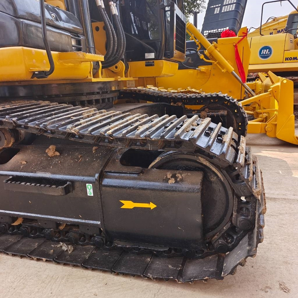 CAT 330D - Kettenbagger: das Bild 4 CAT 330D - Kettenbagger: das Bild 4