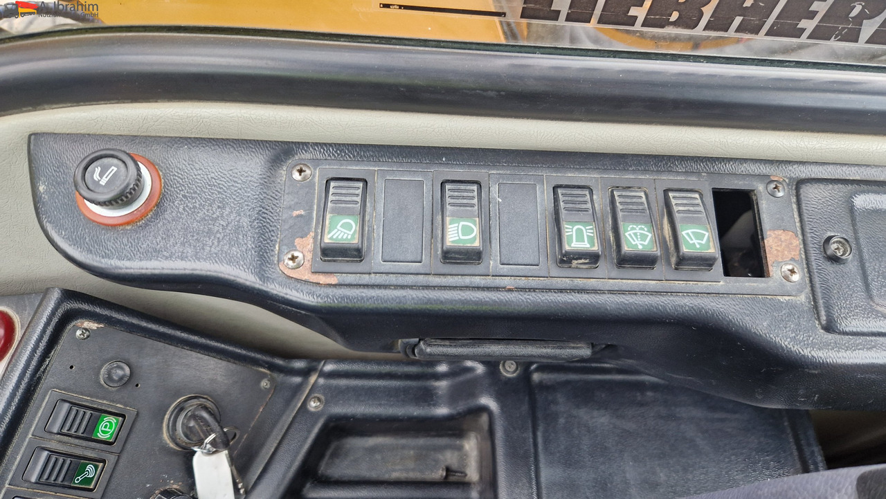 Liebherr A316 Schnellwechsler, Hammerverrohrung, Verstellausleger Deutz Motor - Minibagger: das Bild 2 Liebherr A316 Schnellwechsler, Hammerverrohrung, Verstellausleger Deutz Motor - Minibagger: das Bild 2