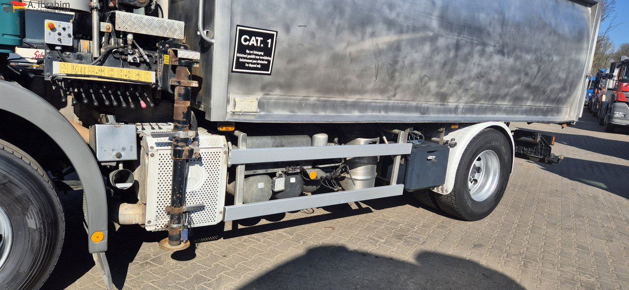 Mercedes-Benz 1824 Kipper Kran, Edelstahlaufbau Tierentsorgung - Kipper, Autokran: das Bild 5 Mercedes-Benz 1824 Kipper Kran, Edelstahlaufbau Tierentsorgung - Kipper, Autokran: das Bild 5