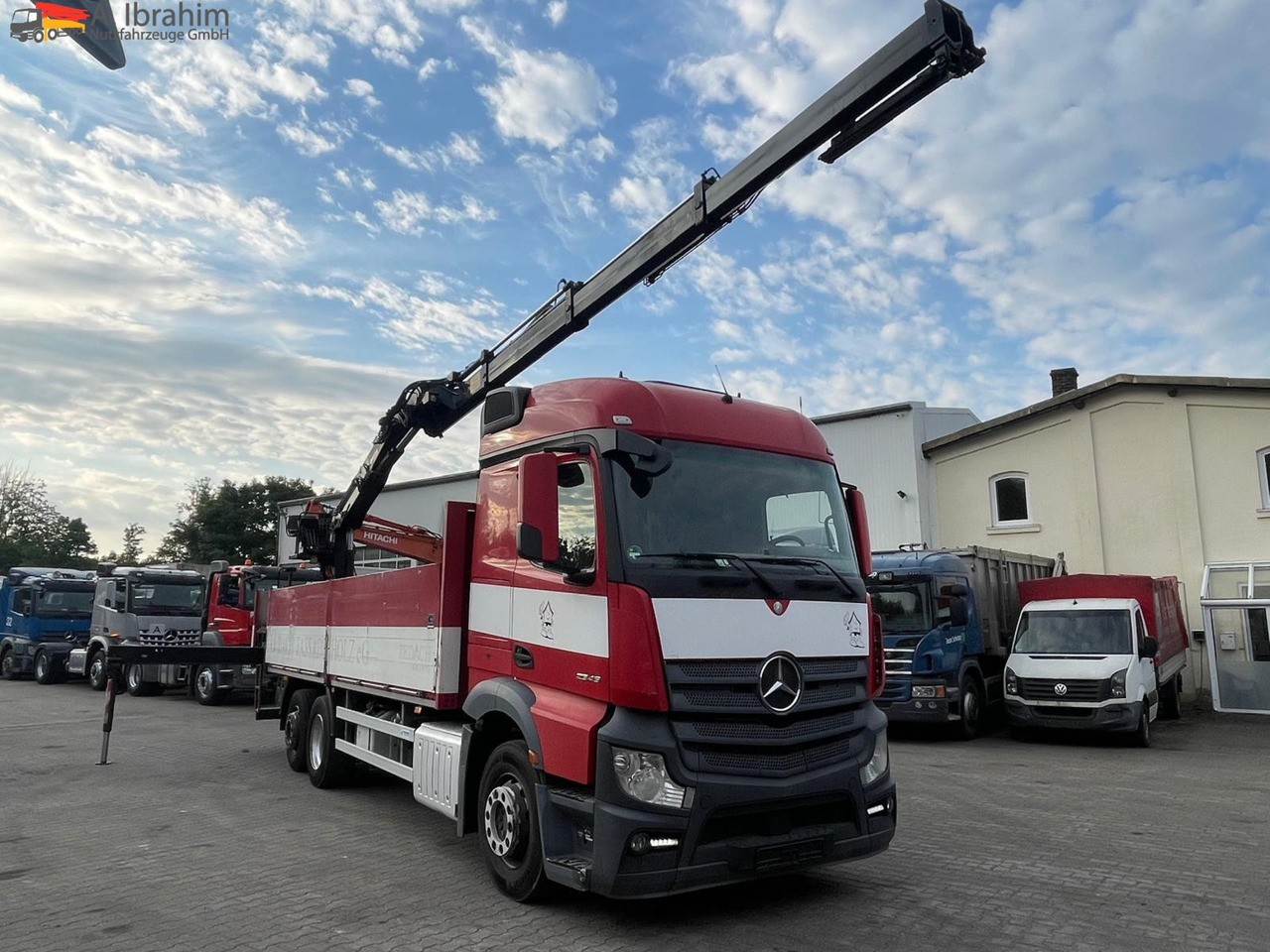 Mercedes-Benz Actros 2545 6x2 Pritsche Kran HIAB 166 - Pritsche LKW, Autokran: das Bild 1 Mercedes-Benz Actros 2545 6x2 Pritsche Kran HIAB 166 - Pritsche LKW, Autokran: das Bild 1